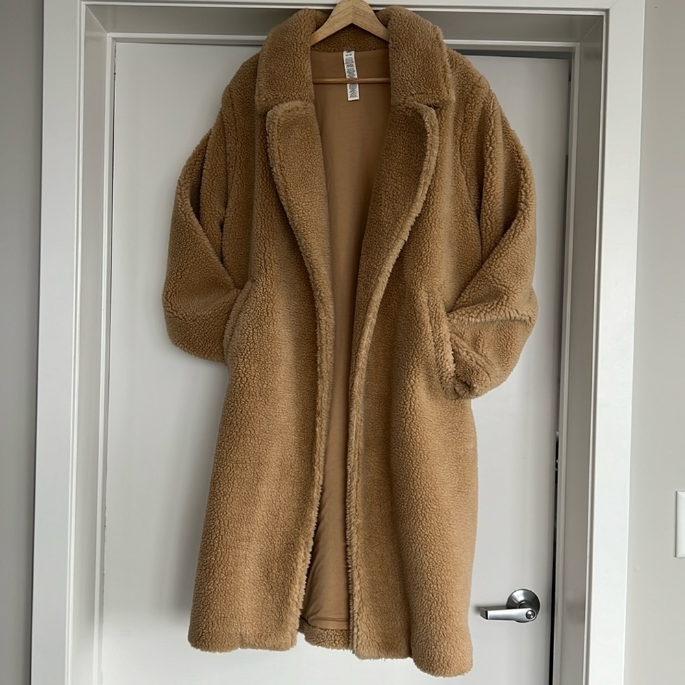 ALO Yoga Tan Teddy Jacket